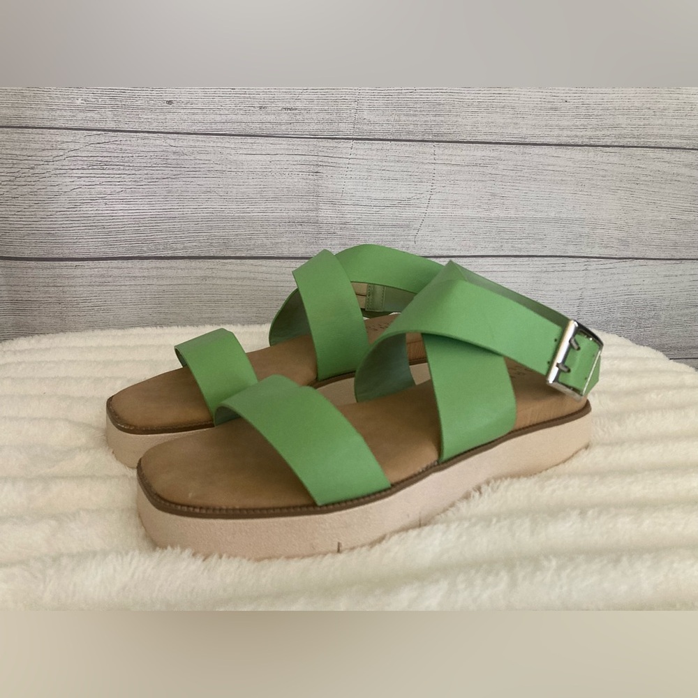 Journey Collection | Women’s Havalee Platform Sandals - Picture 4 of 8